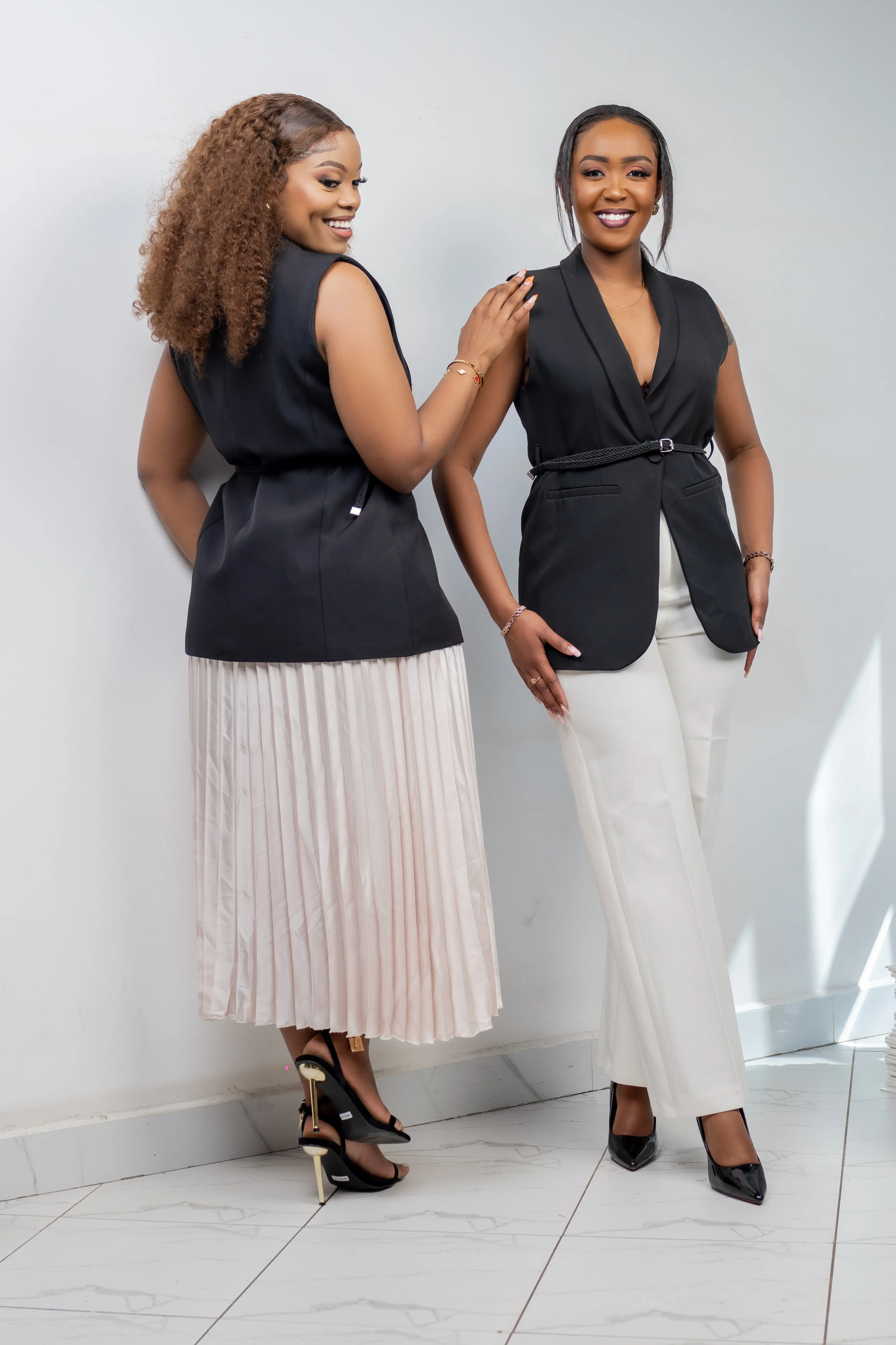 Black Sleeveless Sleeveless Blazer alternate view